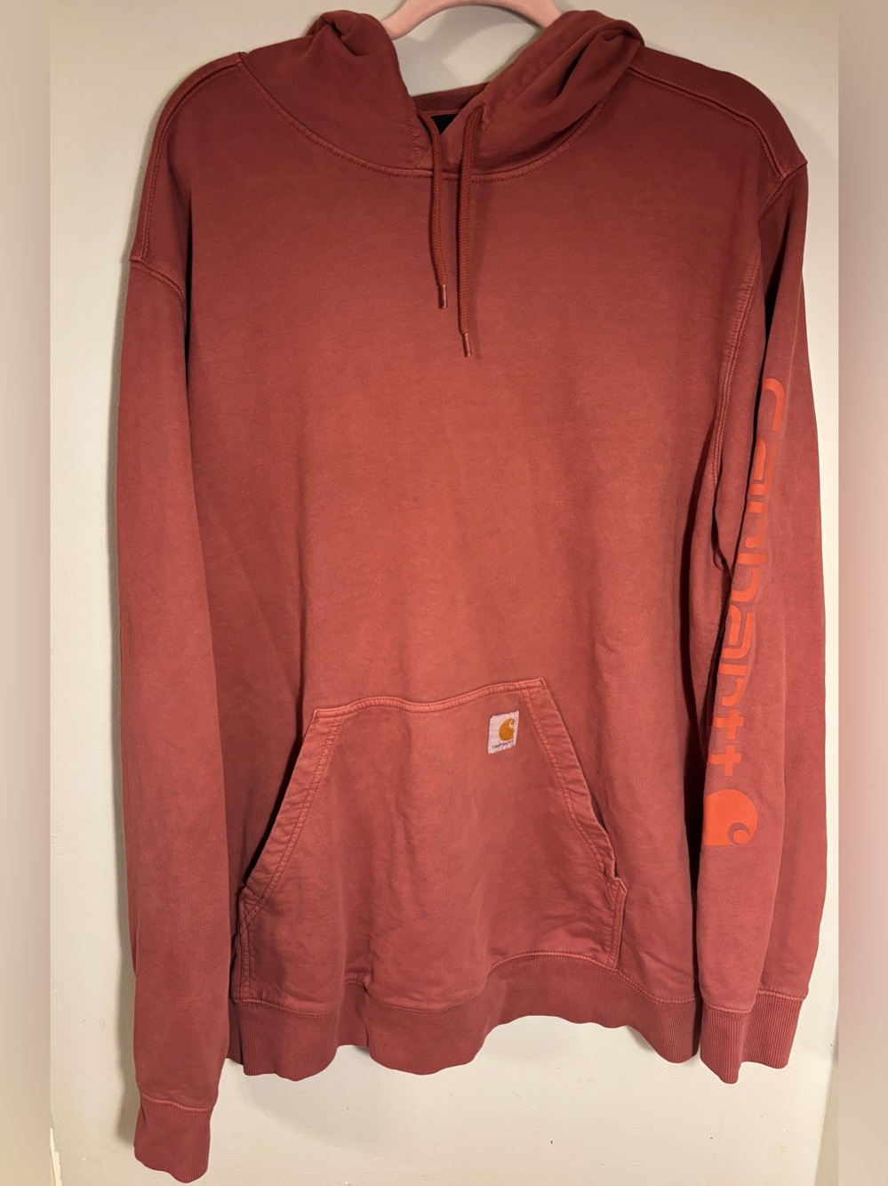 Carhartt XL Hoodie Dusty Rose Clay Pullover Sweatshirt Logo Sleeve